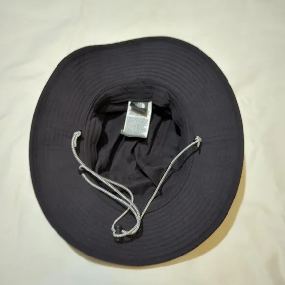 The North Face Boonie Sun Hat Unisex Small-Medium Never Worn Neck Strap Black - Picture 4 of 5